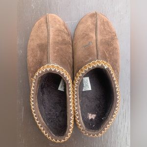 Men’s Ugg slippers